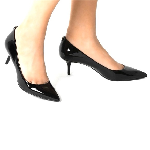 Michael Kors Flex Kitten Black Patent Heel  Pumps - Picture 1 of 11